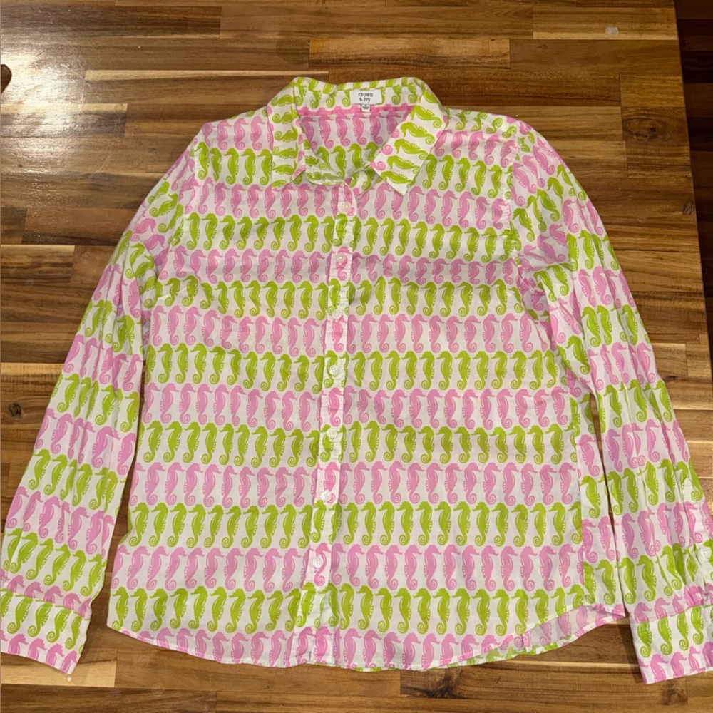 100% Cotton Crown & Ivy Pink and Green Seahorse Shirt Size Large
